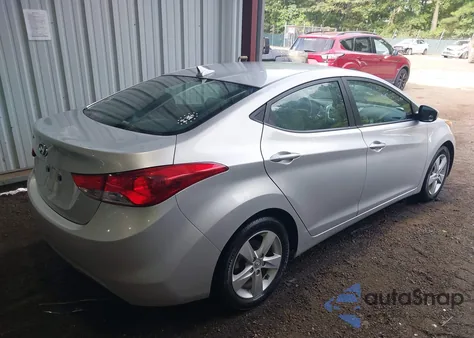 2012 Hyundai Elantra Gls (Ulsan Plant) z USA, uszkodzony, nr VIN KMHDH4AE6CU253652